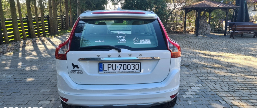 Volvo XC 60 cena 75900 przebieg: 226000, rok produkcji 2016 z Puławy małe 67